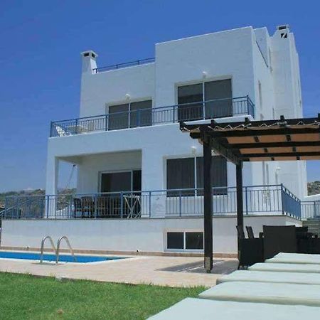 Blue Coral Beach Villas Пафос Екстер'єр фото