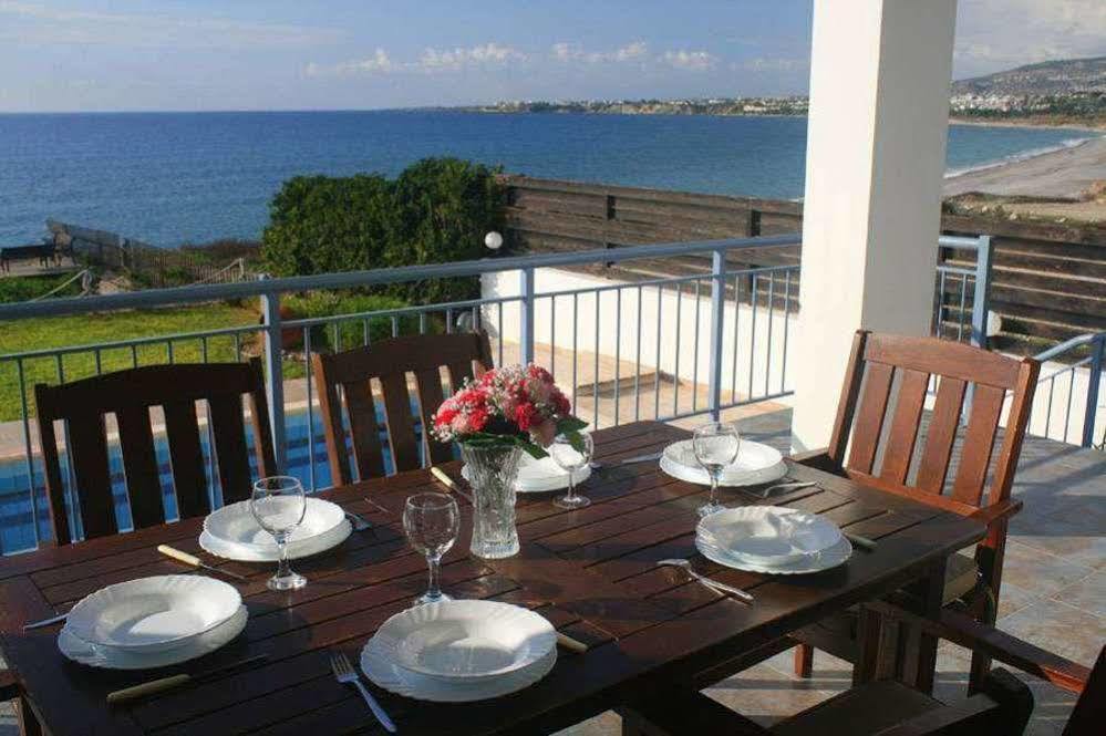 Blue Coral Beach Villas Пафос Екстер'єр фото