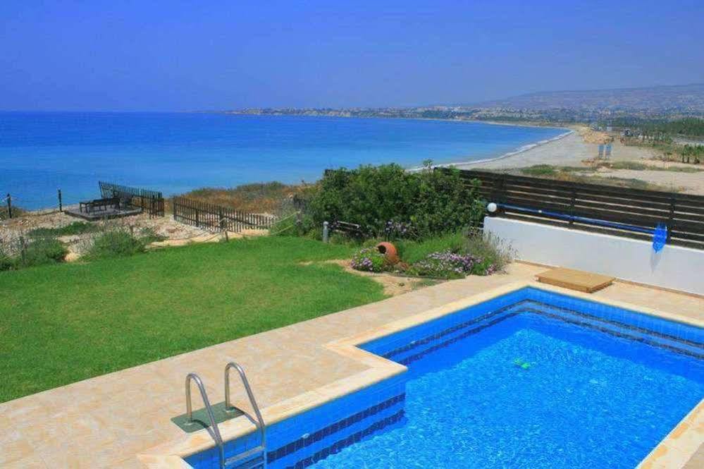 Blue Coral Beach Villas Пафос Екстер'єр фото